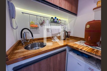 Apartamento à venda com 126m², 3 quartos e 2 vagas Apartamento à venda com 126m², 3 quartos e 2 vagasCozinha