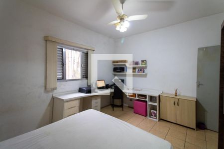 Casa à venda com 184m², 5 quartos e 4 vagasQuarto 3