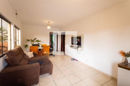 Casa à venda com 184m², 5 quartos e 4 vagasEdícula