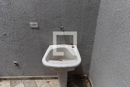 Casa à venda com 126m², 3 quartos e 2 vagas Casa à venda com 126m², 3 quartos e 2 vagasLavanderia
