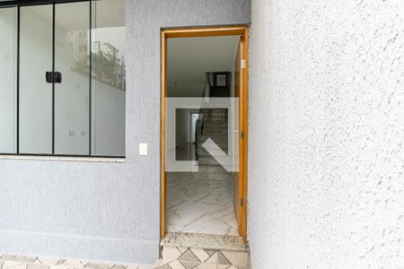 Casa à venda com 126m², 3 quartos e 2 vagas Casa à venda com 126m², 3 quartos e 2 vagasEntrada