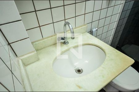 Apartamento para alugar com 45m², 2 quartos e 1 vaga Apartamento para alugar com 45m², 2 quartos e 1 vagaBanheiro