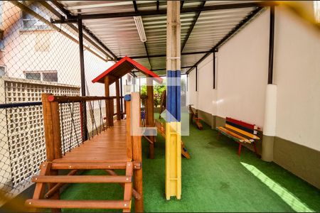 Apartamento para alugar com 45m², 2 quartos e 1 vaga Apartamento para alugar com 45m², 2 quartos e 1 vagaÁrea comum - Playground