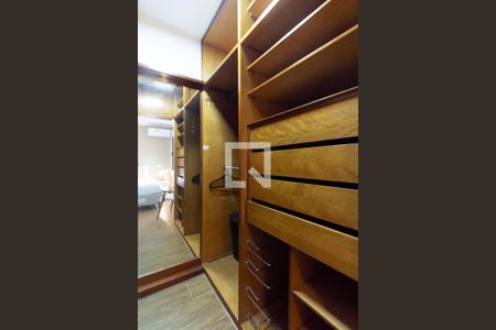 Apartamento para alugar com 110m², 3 quartos e 2 vagasSuíte 2 closet