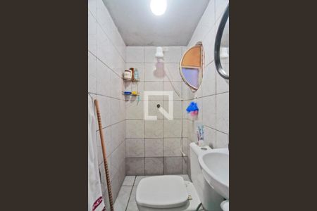 Casa à venda com 500m², 4 quartos e 4 vagasKitnet 2 - banheiro