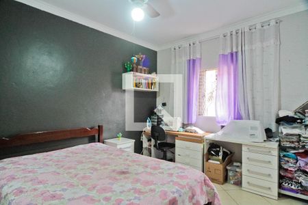 Casa à venda com 500m², 4 quartos e 4 vagasSuíte 2