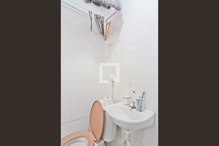 Casa à venda com 500m², 4 quartos e 4 vagasKitnet - banheiro