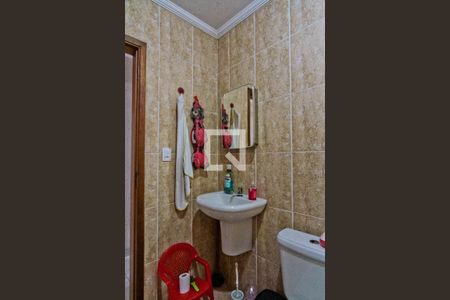 Casa à venda com 500m², 4 quartos e 4 vagasCasa 4 - banheiro