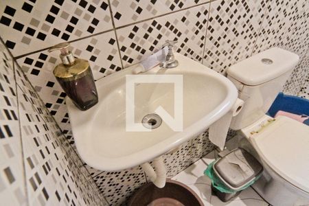 Casa à venda com 500m², 4 quartos e 4 vagasCasa 6 - banheiro