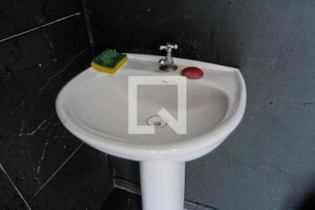 Casa à venda com 500m², 4 quartos e 4 vagasÁrea externa - banheiro