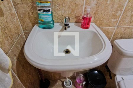 Casa à venda com 500m², 4 quartos e 4 vagasCasa 4 - banheiro