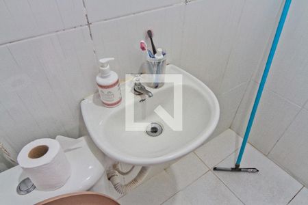Casa à venda com 500m², 4 quartos e 4 vagasKitnet - banheiro