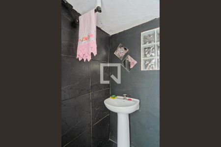 Casa à venda com 500m², 4 quartos e 4 vagasÁrea externa - banheiro