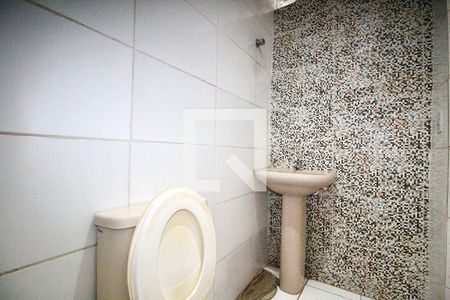 Casa para alugar com 71m², 2 quartos e sem vagaBanheiro Social