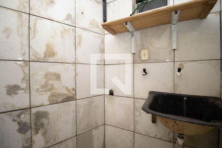 Casa para alugar com 65m², 2 quartos e 1 vagaÁrea de Serviço