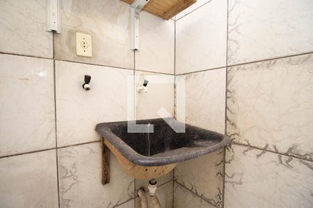 Casa para alugar com 65m², 2 quartos e 1 vagaÁrea de Serviço