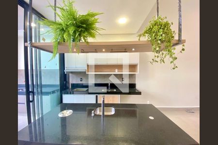 Casa de condomínio à venda com 210m², 3 quartos e 4 vagasFoto 01