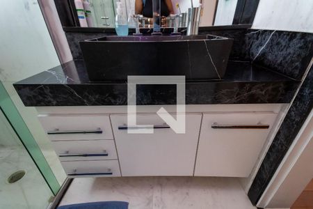 Apartamento à venda com 156m², 3 quartos e 3 vagasBanheiro do Quarto 1