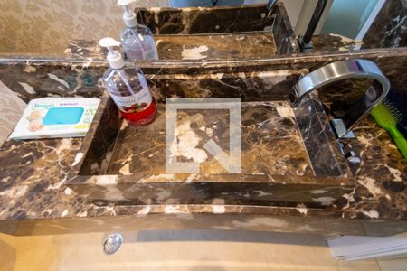 Apartamento à venda com 156m², 3 quartos e 3 vagasBanheiro 4