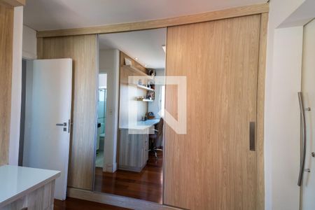 Apartamento à venda com 156m², 3 quartos e 3 vagasQuarto 2
