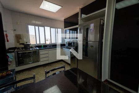 Apartamento à venda com 156m², 3 quartos e 3 vagasCozinha