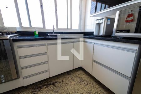 Apartamento à venda com 156m², 3 quartos e 3 vagasCozinha