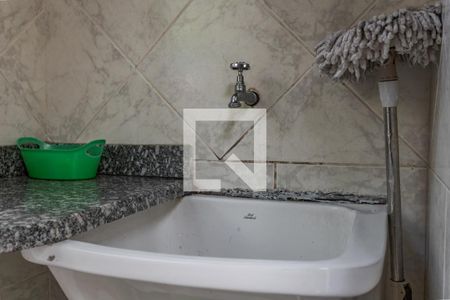 Casa à venda com 130m², 3 quartos e 2 vagas Casa à venda com 130m², 3 quartos e 2 vagasÁrea de Serviço