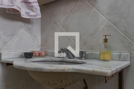 Casa à venda com 130m², 3 quartos e 2 vagas Casa à venda com 130m², 3 quartos e 2 vagasBanheiro