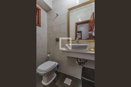 Casa à venda com 130m², 3 quartos e 2 vagas Casa à venda com 130m², 3 quartos e 2 vagasLavabo