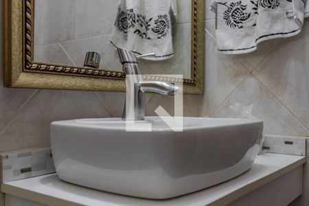 Casa à venda com 130m², 3 quartos e 2 vagas Casa à venda com 130m², 3 quartos e 2 vagasLavabo