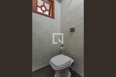 Casa à venda com 130m², 3 quartos e 2 vagas Casa à venda com 130m², 3 quartos e 2 vagasLavabo