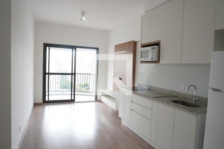 Sala/Cozinha de apartamento para alugar com 1 quarto, 65m² em República, São Paulo