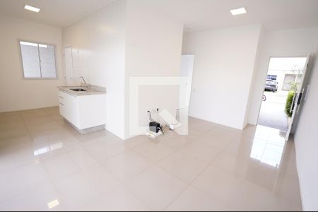 Sala/cozinha de casa de condomínio para alugar com 2 quartos, 80m² em Jardins Bellagio, Aparecida de Goiânia