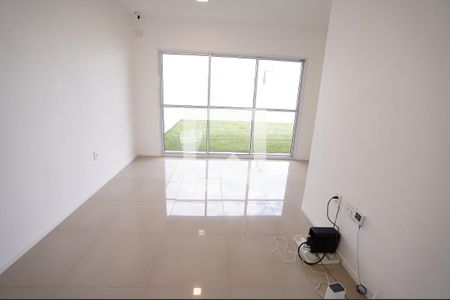 Sala/cozinha de casa de condomínio para alugar com 2 quartos, 80m² em Jardins Bellagio, Aparecida de Goiânia