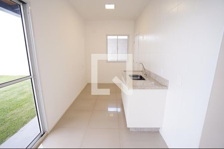 Sala/cozinha de casa de condomínio para alugar com 2 quartos, 80m² em Jardins Bellagio, Aparecida de Goiânia
