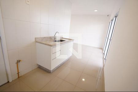 Sala/cozinha de casa de condomínio para alugar com 2 quartos, 80m² em Jardins Bellagio, Aparecida de Goiânia