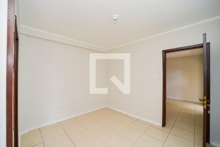 Casa à venda com 348m², 3 quartos e 3 vagasSuíte