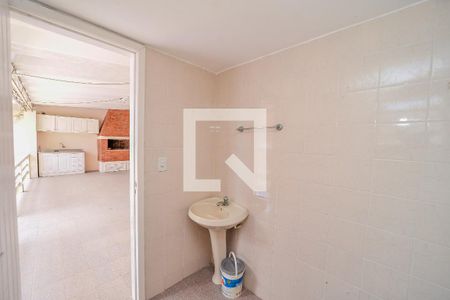 Casa à venda com 348m², 3 quartos e 3 vagasBanheiro