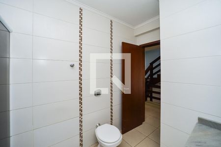 Casa à venda com 348m², 3 quartos e 3 vagasBanheiro Social