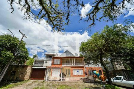 Casa à venda com 348m², 3 quartos e 3 vagasFachada