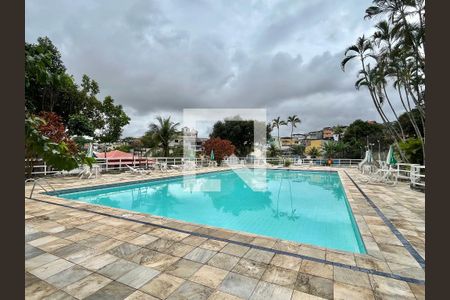 Casa de condomínio à venda com 324m², 3 quartos e 1 vaga Casa de condomínio à venda com 324m², 3 quartos e 1 vagaÁrea comum - Piscina