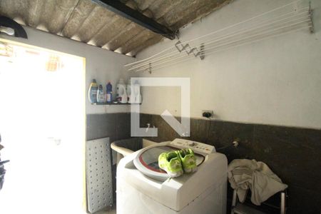 Casa de condomínio à venda com 324m², 3 quartos e 1 vagaÁrea de serviço