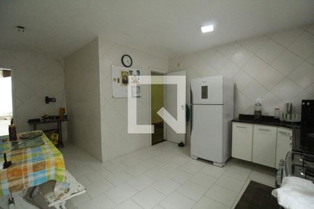 Casa de condomínio à venda com 324m², 3 quartos e 1 vagaCozinha