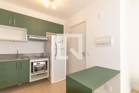 Cozinha de apartamento para alugar com 1 quarto, 30m² em Indianópolis, São Paulo
