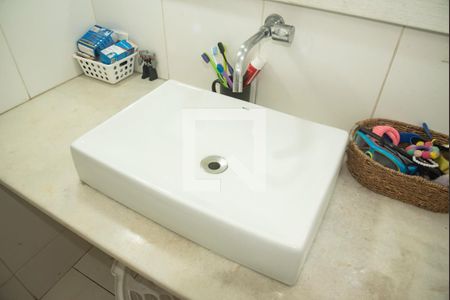 Casa à venda com 200m², 3 quartos e 2 vagasBanheiro da Suíte