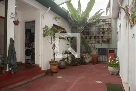 Casa à venda com 200m², 3 quartos e 2 vagasQuintal/Área gourmet