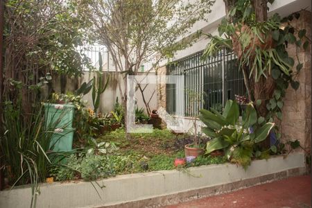 Casa à venda com 200m², 3 quartos e 2 vagasGaragem/Jardim