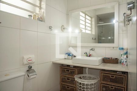 Casa à venda com 200m², 3 quartos e 2 vagasBanheiro da Suíte