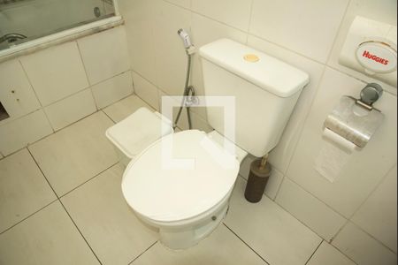 Casa à venda com 200m², 3 quartos e 2 vagasBanheiro da Suíte