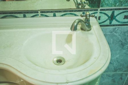 Casa à venda com 240m², 3 quartos e 3 vagasBanheiro 2